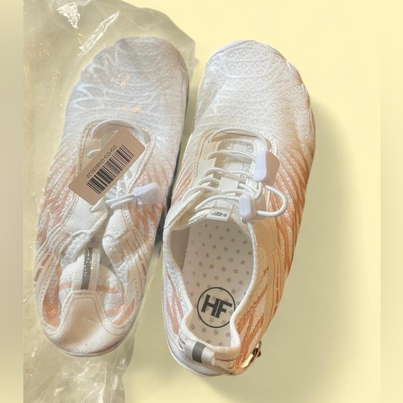 New With Tags Minimalist Barefoot Shoes, Women’s 36 - Picture 4 of 6